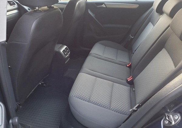 Volkswagen Golf cena 28000 przebieg: 132000, rok produkcji 2012 z Siemiatycze małe 56